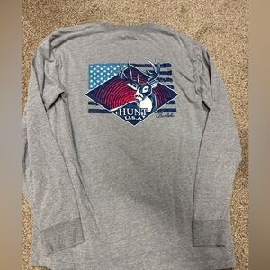 Men’s medium long sleeved pocket tee - hunting burlebo deer